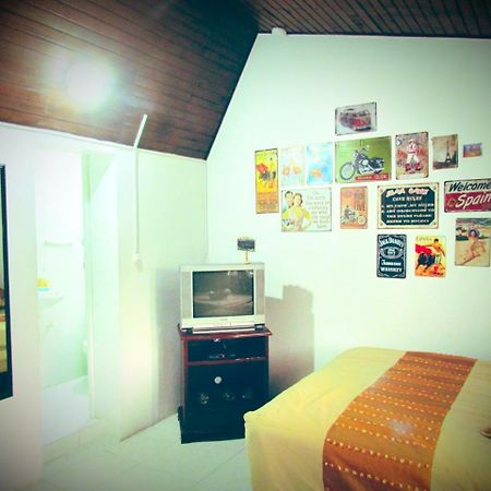 Como En Casa! Restaurante Y Hostal ボゴタ エクステリア 写真