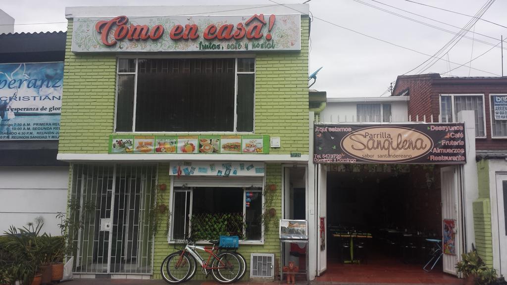 Como En Casa! Restaurante Y Hostal ボゴタ エクステリア 写真